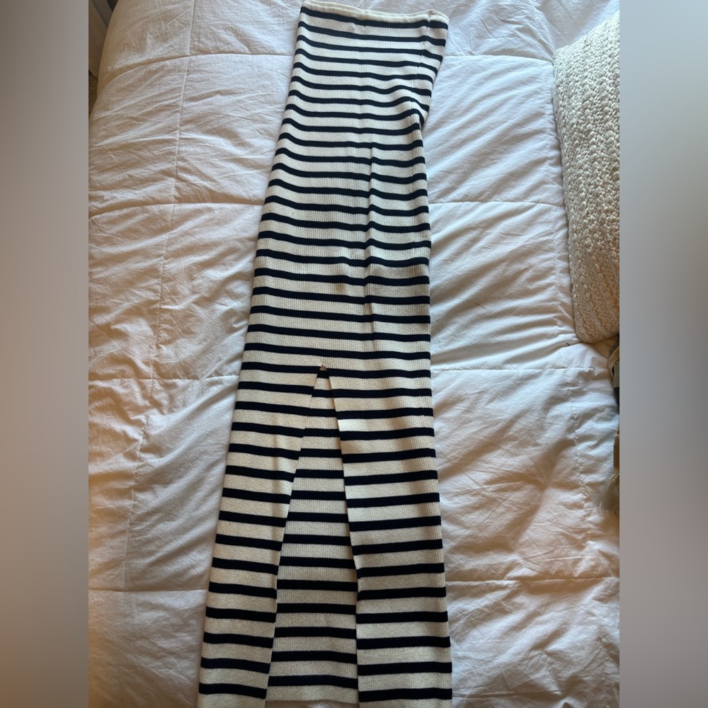 Edikted Black and White Strapless Dress - Picture 3 of 5